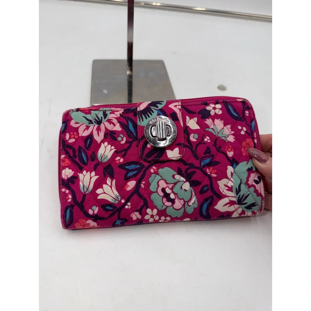 Vera Bradley Pink Floral Quilted Cotton Turn Lock Wallet Organizer - Picture 7 of 12